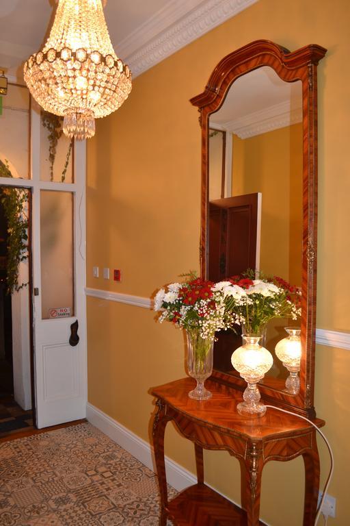 Aine Rose Guest Accommodation ดับลิน ภายนอก รูปภาพ
