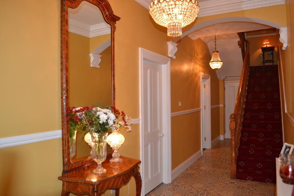 Aine Rose Guest Accommodation ดับลิน ภายนอก รูปภาพ