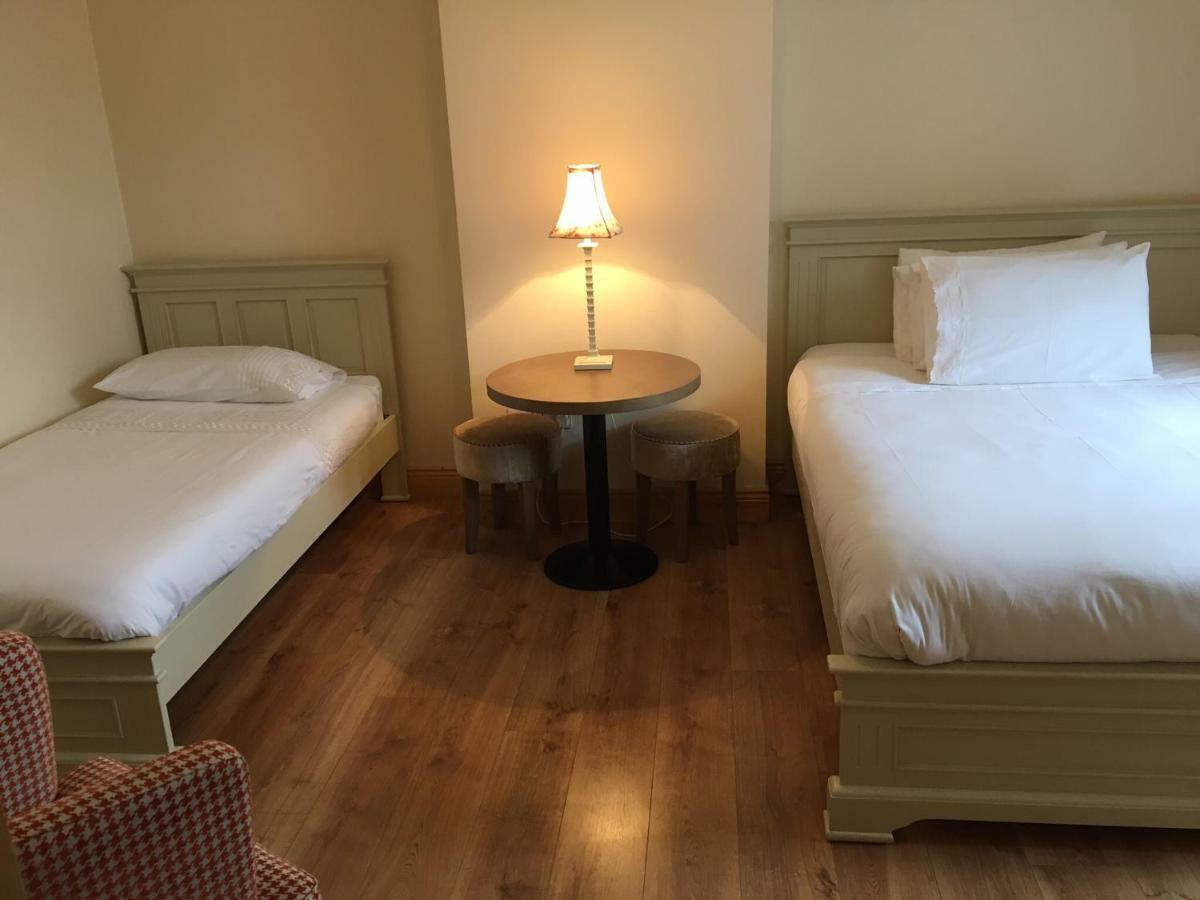 Aine Rose Guest Accommodation ดับลิน ภายนอก รูปภาพ