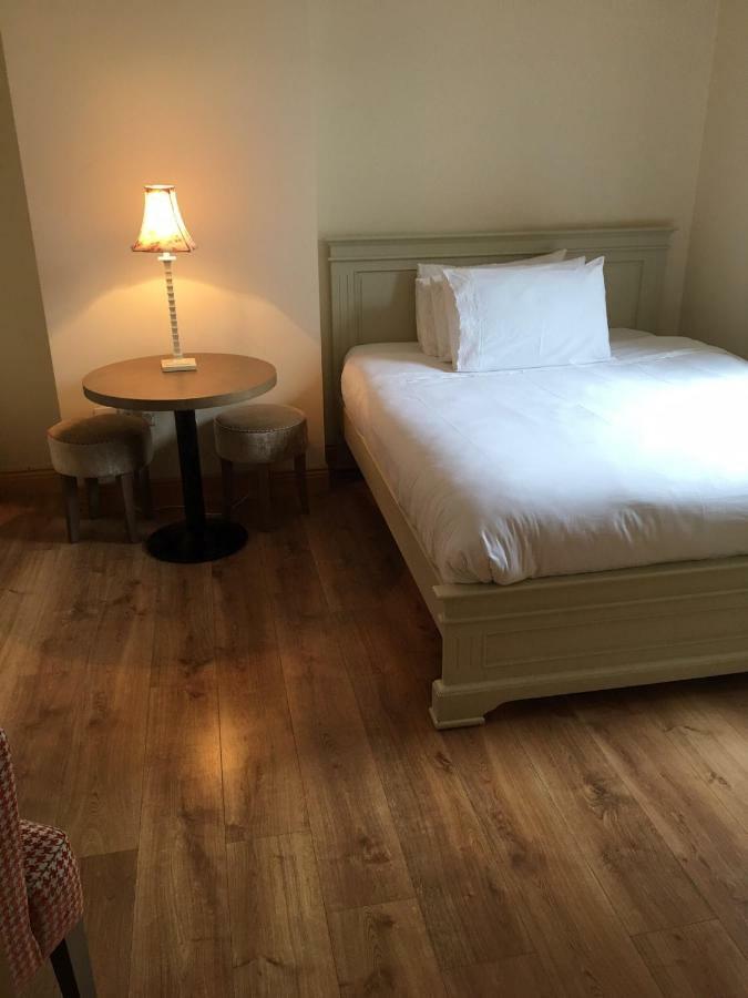 Aine Rose Guest Accommodation ดับลิน ภายนอก รูปภาพ